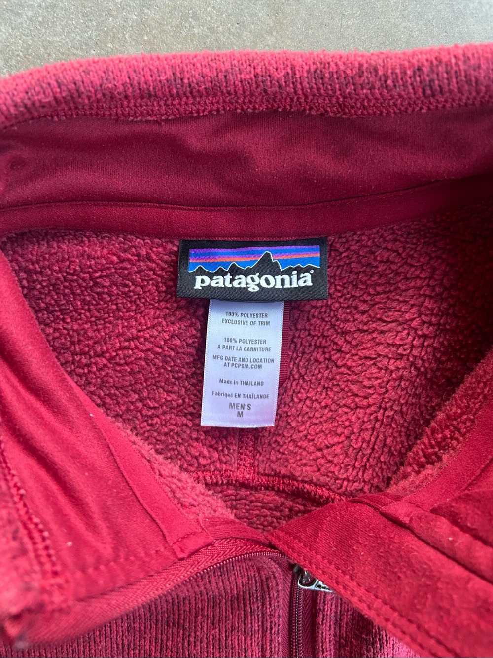 Patagonia Men’s Raspberry Zip-Up Fleece Pullover - Picture 3 of 4